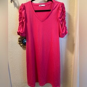 MINKPINK Hot Pink V-Neck Midi Dress with Ruched Short Sleeves